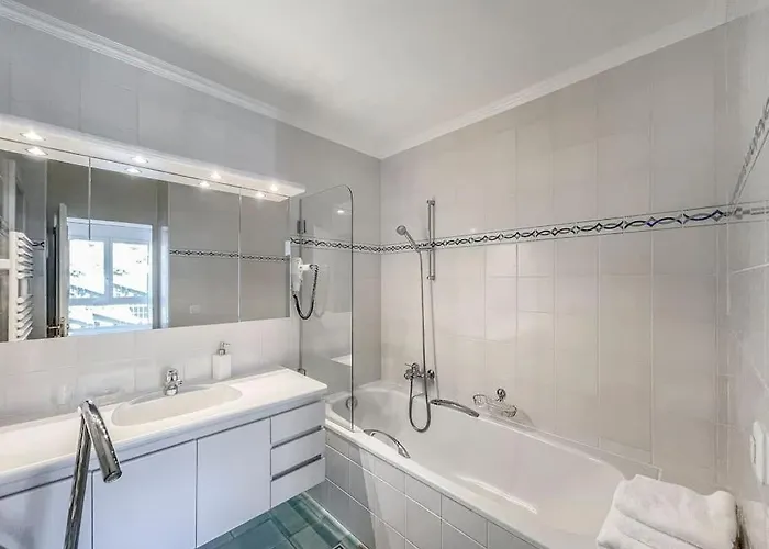 Forum Luxury View Montreux